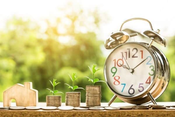 clock: smart goals for saving money