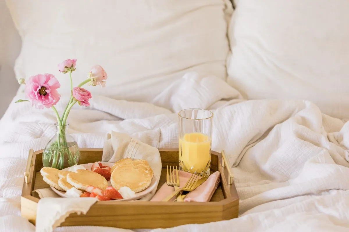 breakfast in bed