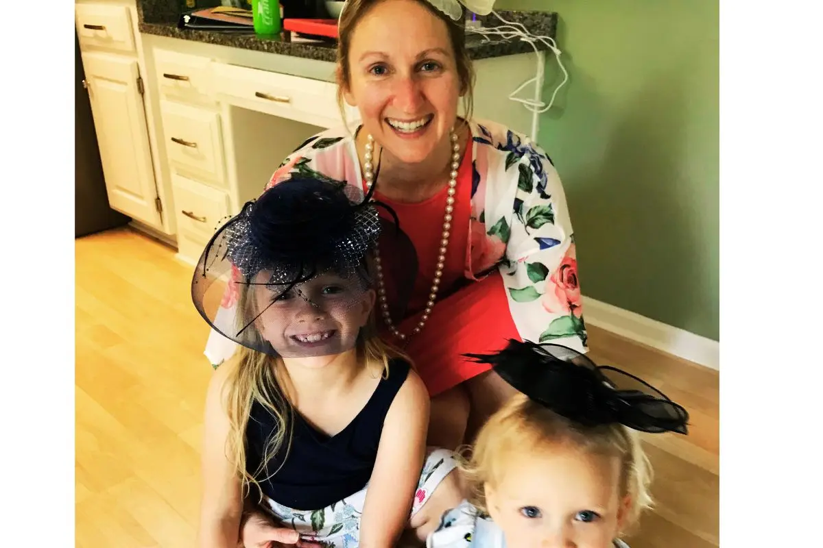 Mother's day things to do for cheap, have a tea party