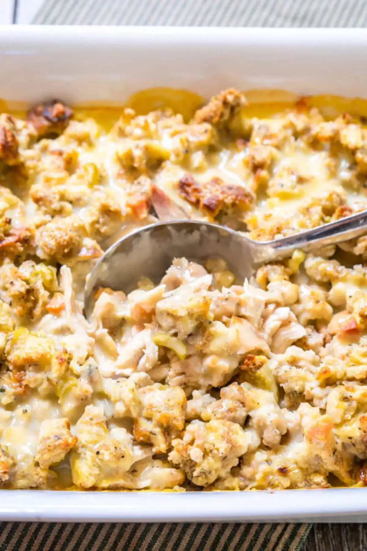 leftover Thanksgiving turkey and stuffing casserole easy and quick recipes