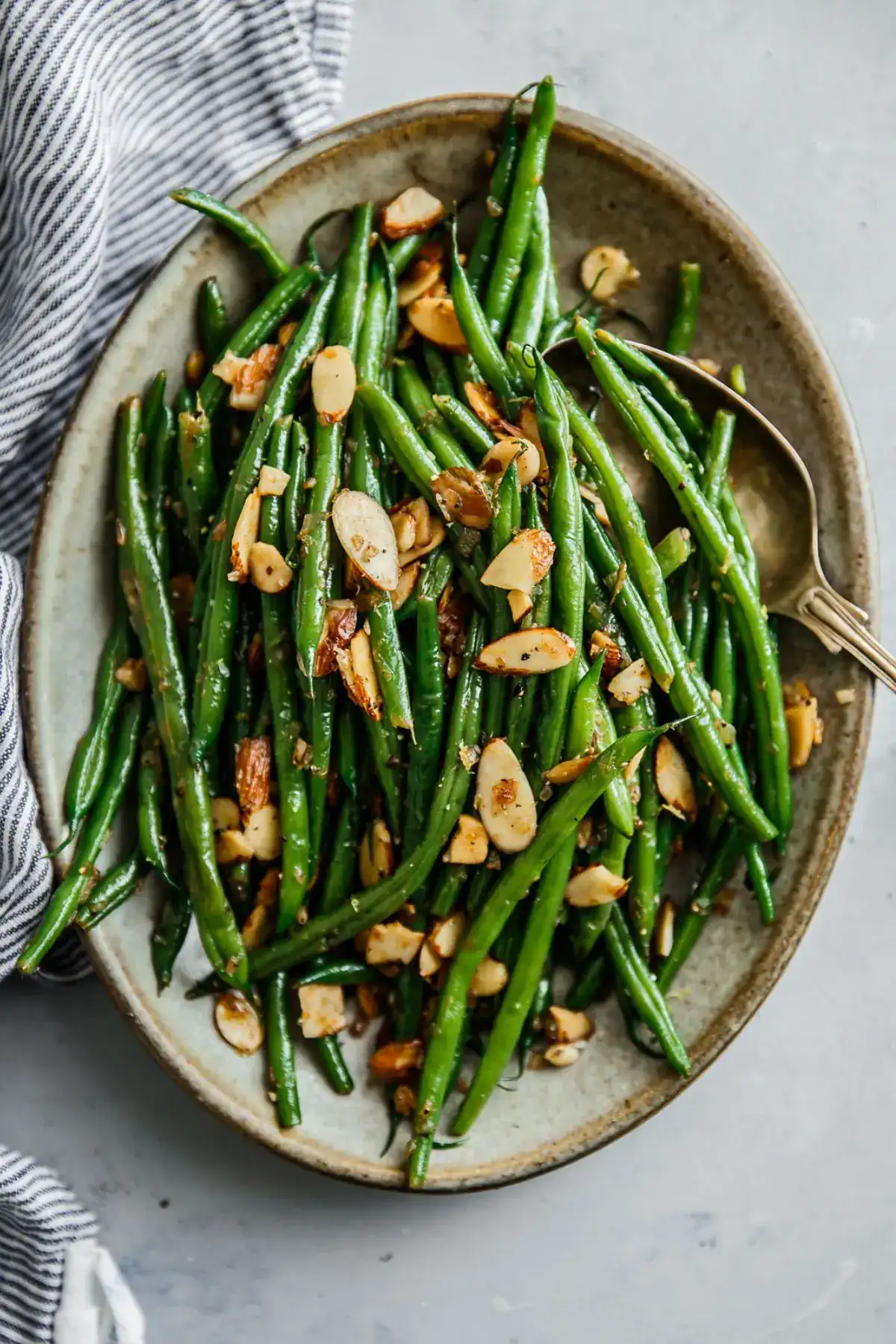 green beans with almonds